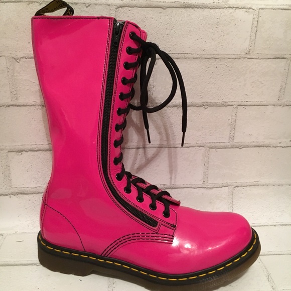 dr martens 9733